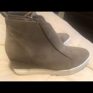 Sneaker Botties Sz 10